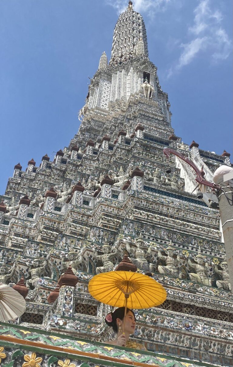 Wat Arun Ratchawararam Ratchawaramahawihan, Bangkok, Thailand